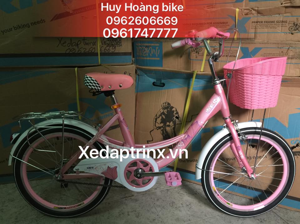 Bán xe đạp ở Hoàng quốc việt uy tín chính hãng giá rẻ nhất. 100% nguyên thùng . Giao hàng miễn phí tận nhà , bảo hành 2 năm . LH : 0962606669 - 0961747777. 